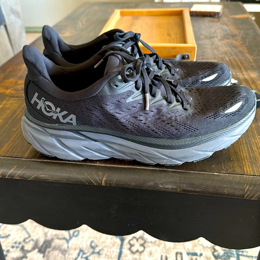 Hoka Clifton 8